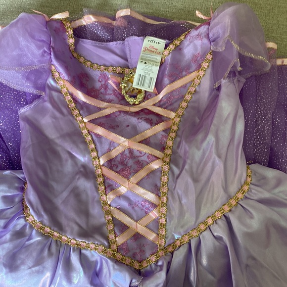 Disney Princess Tangled Rapunzel Costume Size 7-8. NWOT . - Picture 10 of 12